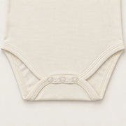 Off White | ZB Baby Basic Bodysuit – snap detail warm
