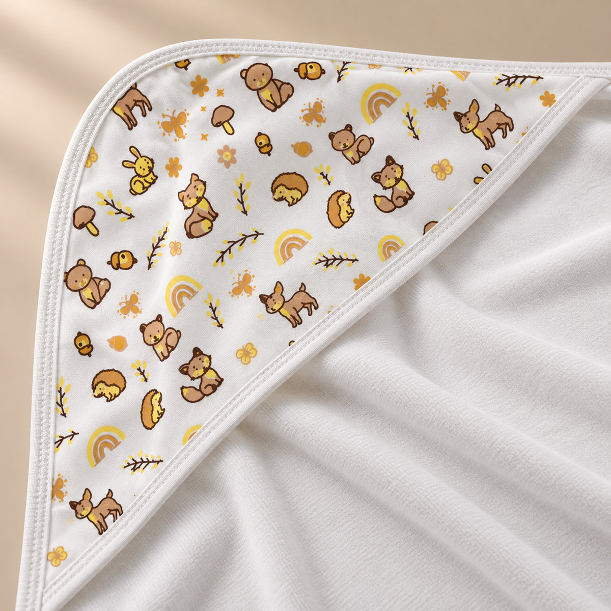 Cuddles | ZB hooded baby wrapping sheet, alternate view 4